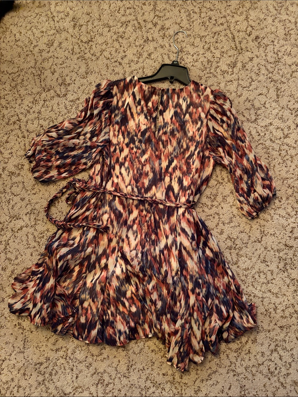 Evereve Multicolor Ikat-Print V-Neck Midi Dress in Navy, Rust, Cream - Picture 3 of 3